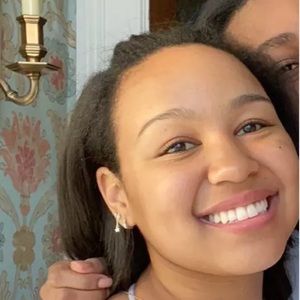 Meet your Posher, Kiana